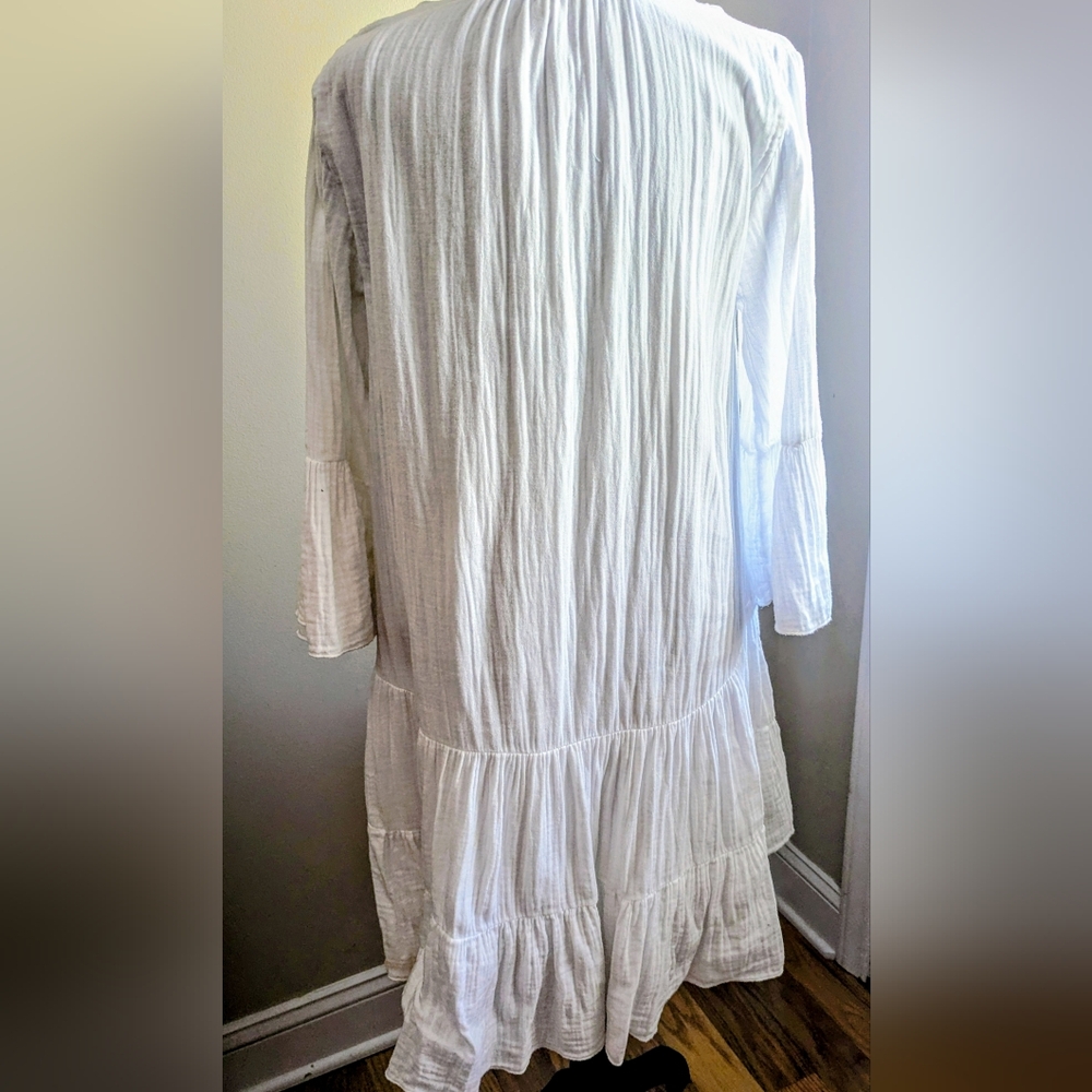 Faherty Dress - Picture 2 of 4